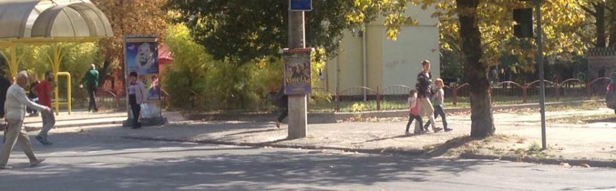 Вчера в Херсоне из-за неработающего уже более месяца светофора чудом удалось избежать трагедии