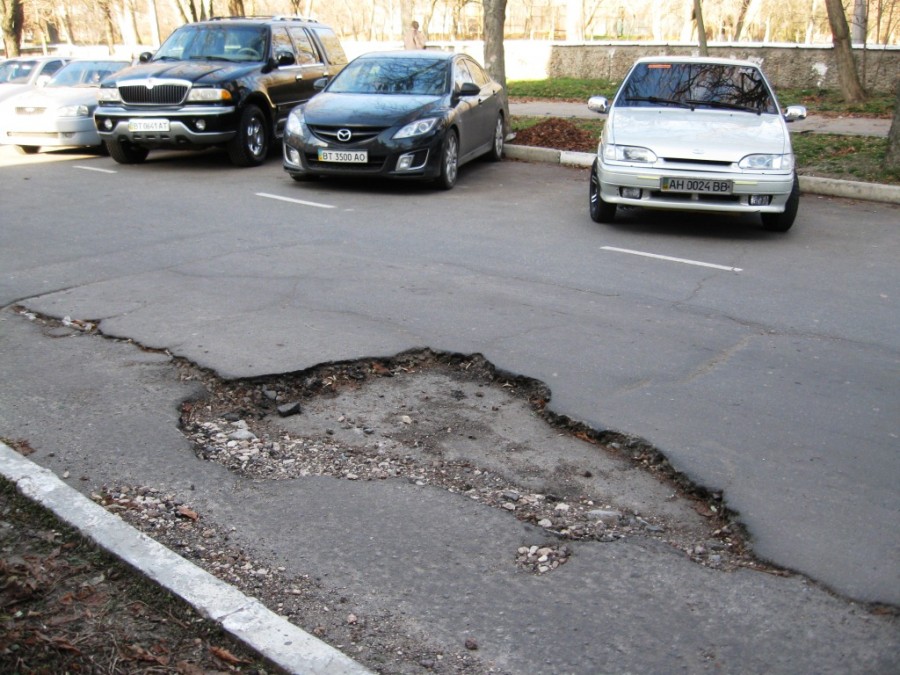 Во имя безопасности: в Херсоне скорость движения ограничили без лежачих полицейских