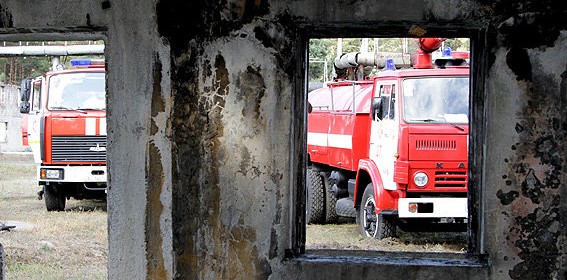 В Херсоне спасли бабушку и внука