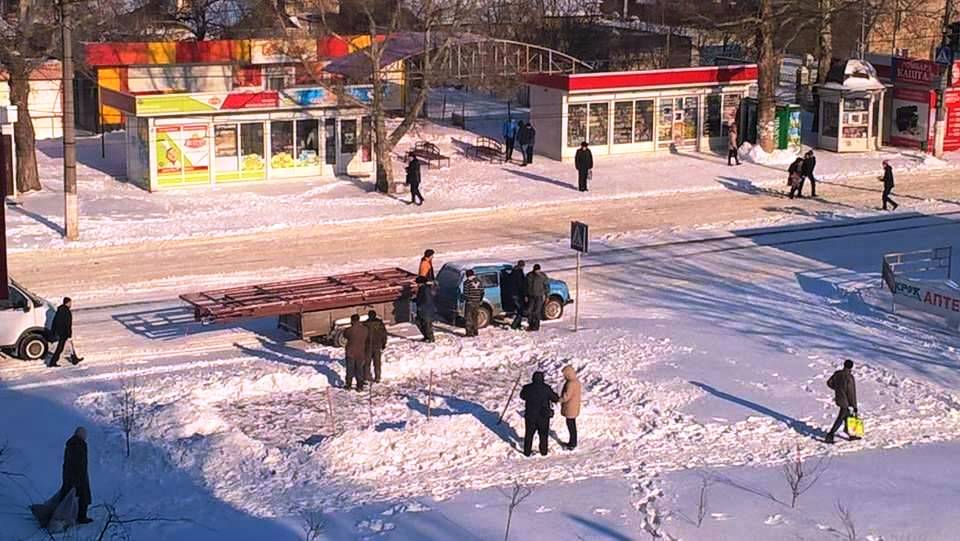 Херсонцы следят за возвращением ларька на Восточном