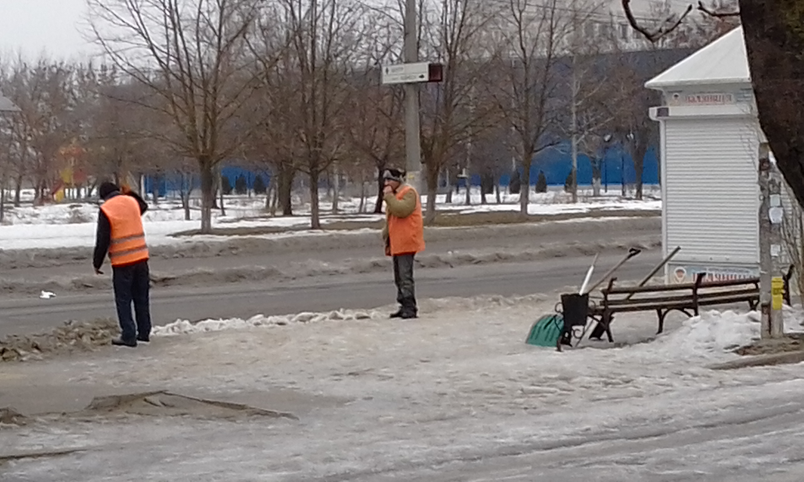 В Херсоне зафиксирован аномальный случай уборки дорог (фото)