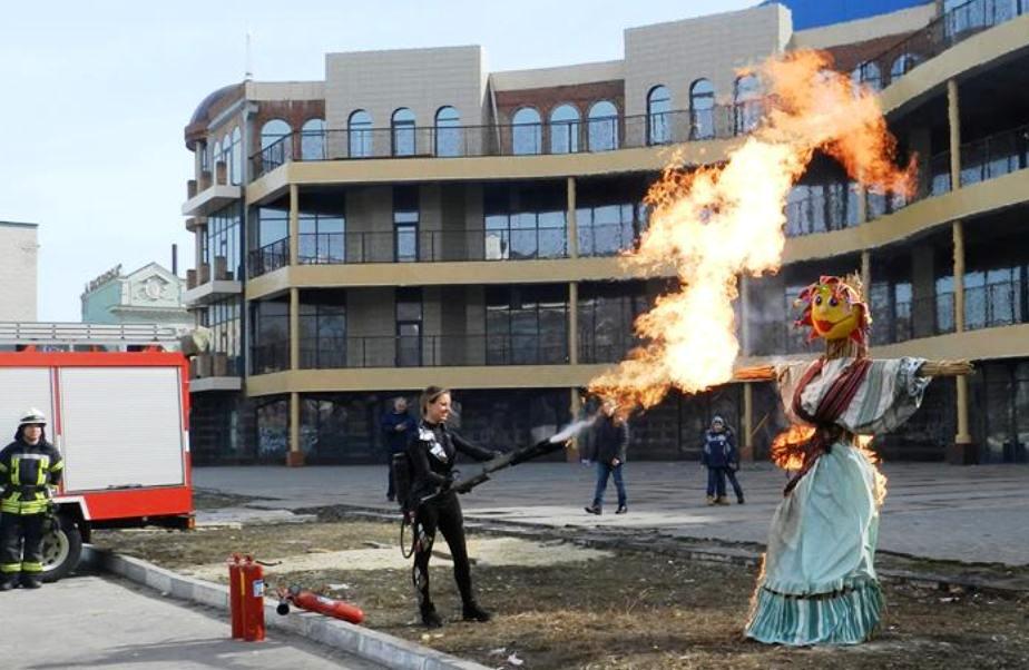 На Херсонщині проводи зими й  Масницю охороняли пожежні