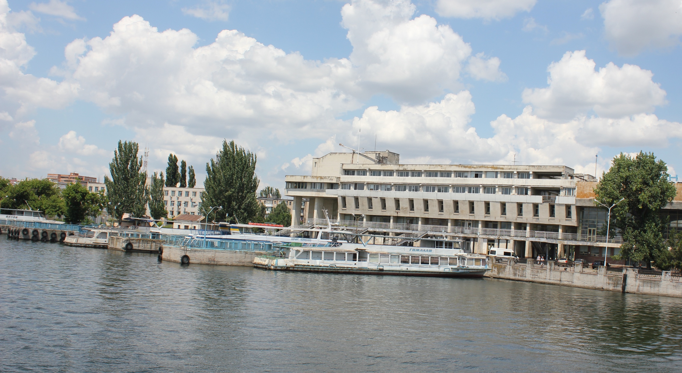 Безпеку херсонських причалів перевіряє міська комісія