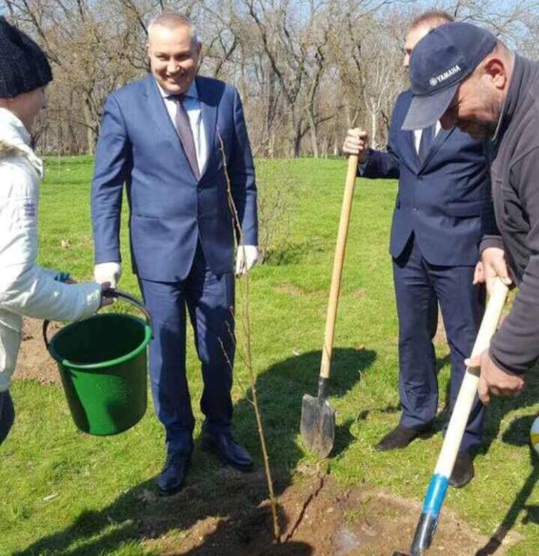 Экс-губернатор Херсонщины доволен отчетом преемника