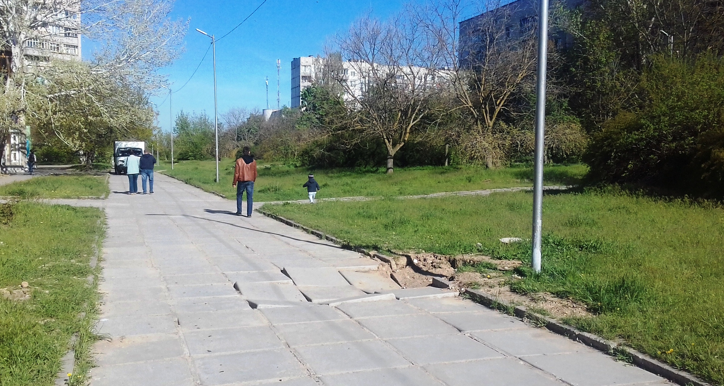 Херсон уходит под землю - пока местами (фотофакт)