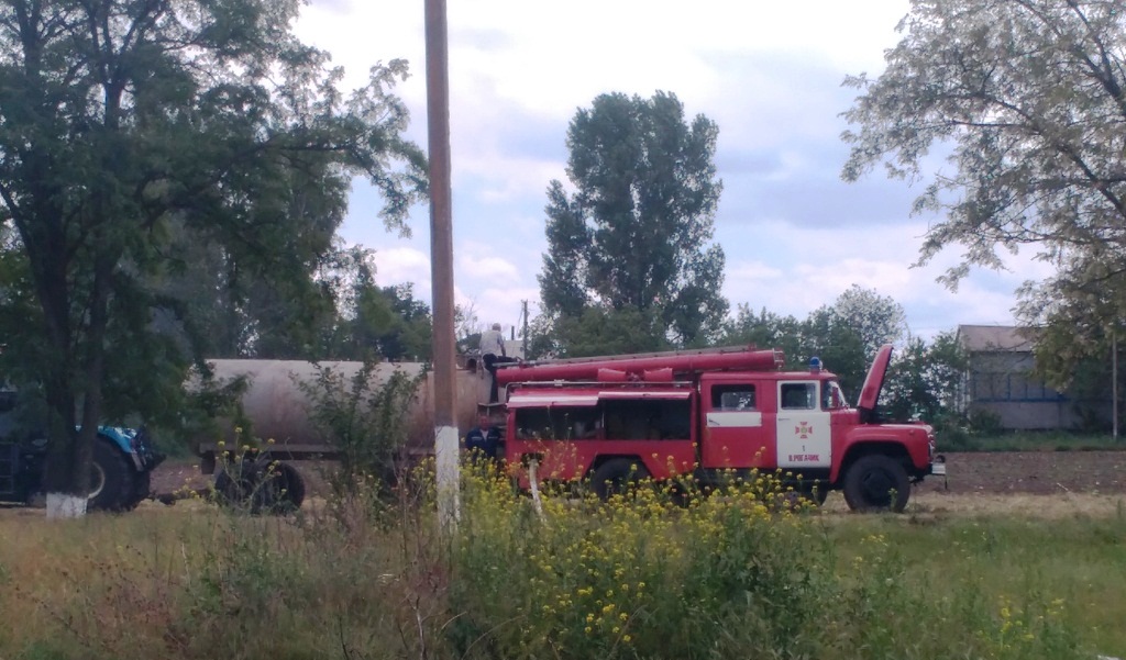 Херсонське літо почалося з пожеж у гаражах, балконах, прибудовах