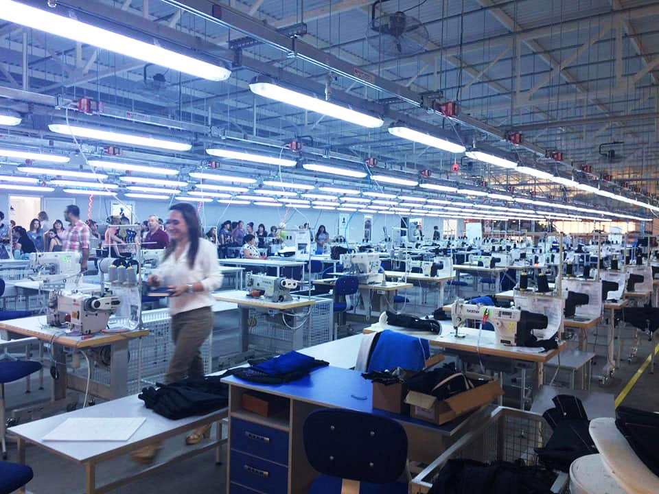 Для производства сумок-кенгуру в Каховке построили фабрику