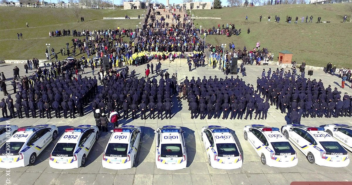 Поліція Херсонщини переведена на посилений варіант несення служби