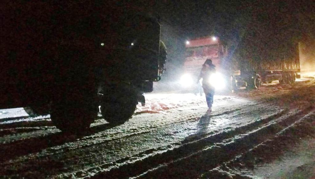 Негода і дорожні умови перевірили рятувальників Херсонщини на міцність та витривалість