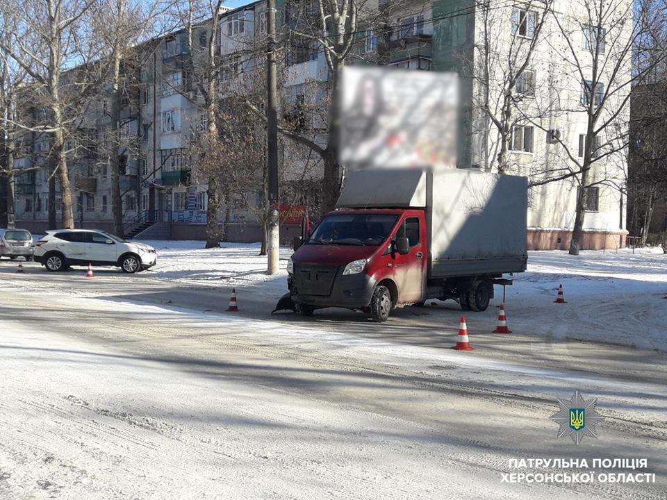 Винуватець аварії, що сталася у Херсоні, керував автомобілем за підробним посвідченням