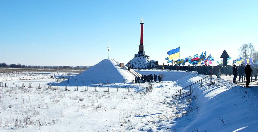 Херсонцы дважды за сутки почтят героев Крут памятным маршем