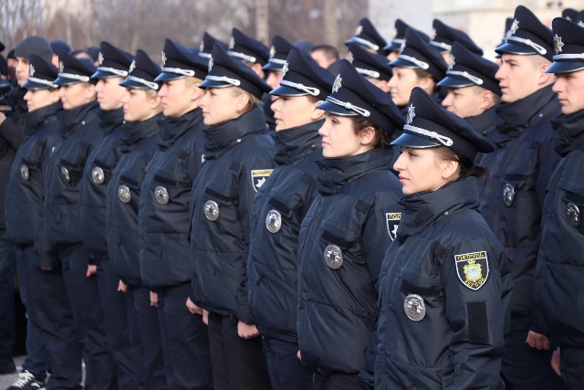 Мені спілкування з патрульними реально сподобалося - житель Олешок розповів історію, що сталася  на АЗС