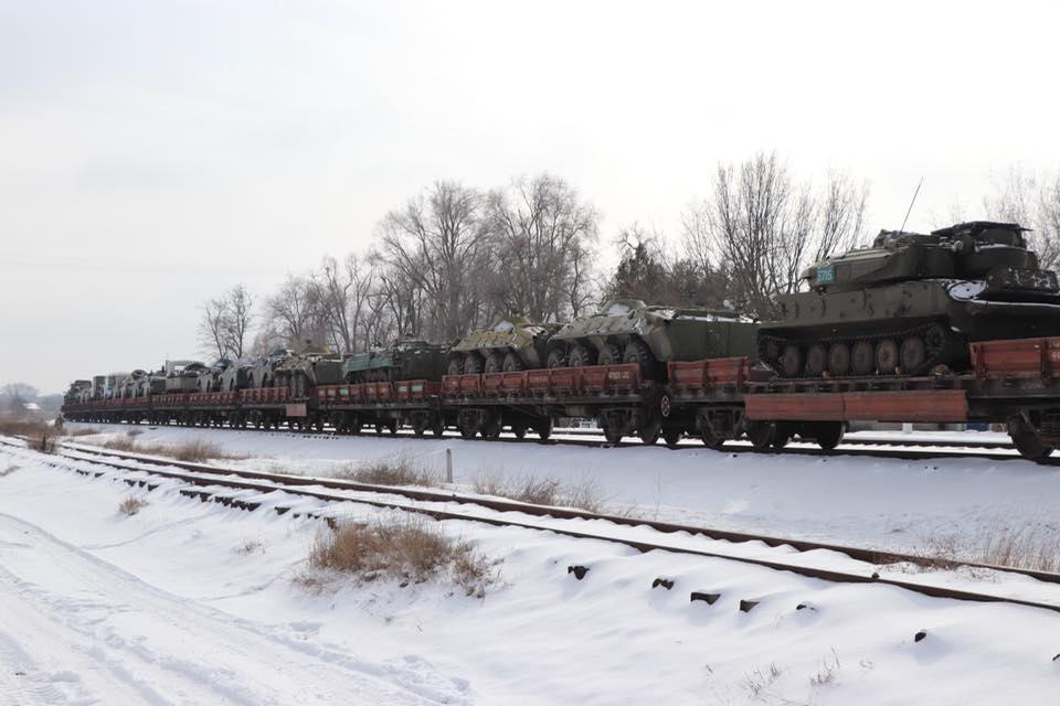 На Херсонщині розмістять техніку, що прибула із зони АТО