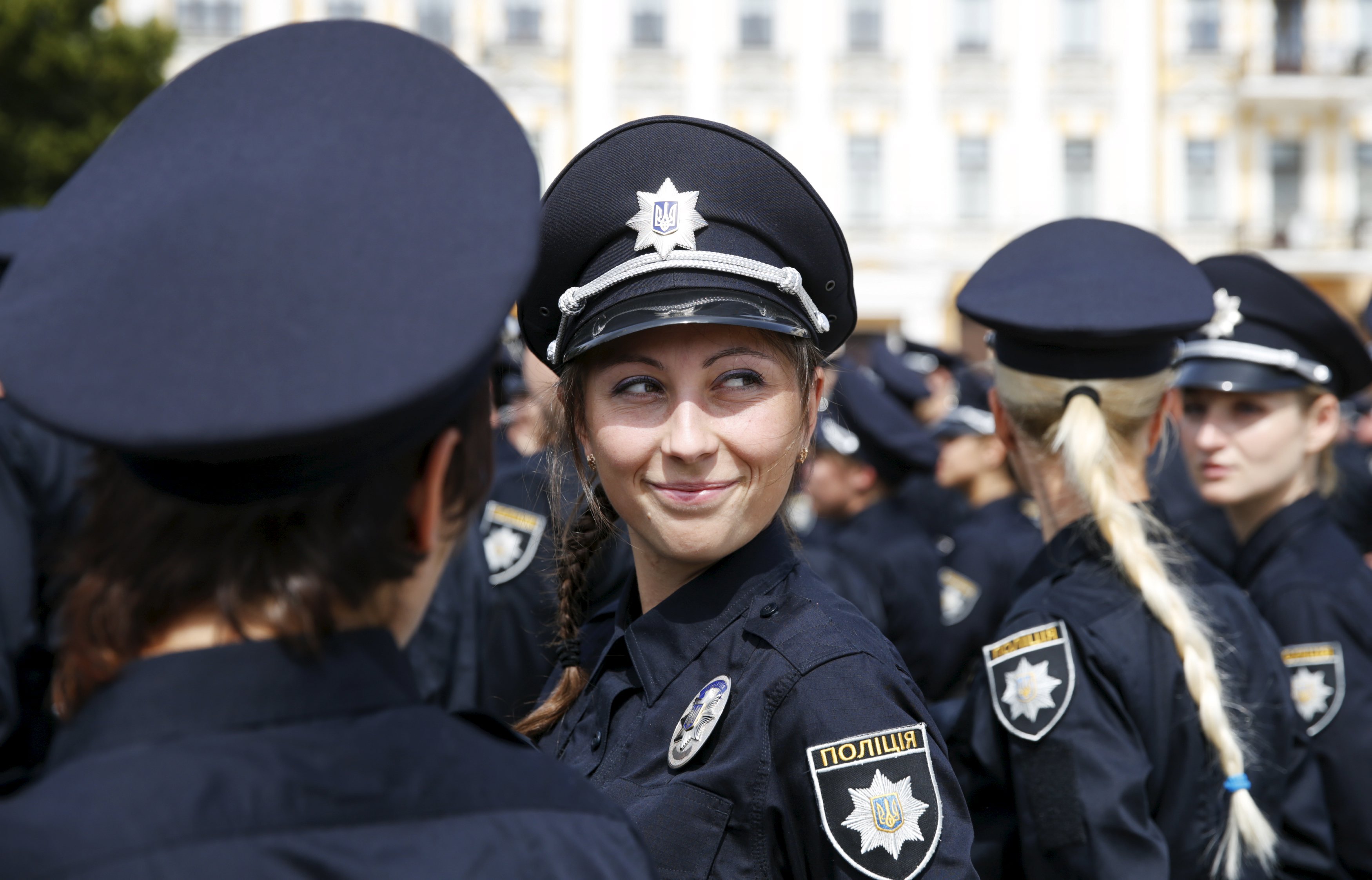 Знайомтеся, херсонці, з жінками, які бережуть ваш спокій