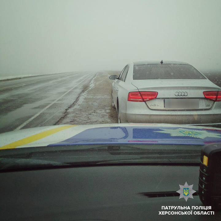 Порушувати ПДР не варто, особливо на вкраденому авто -  нагадує херсонська поліція