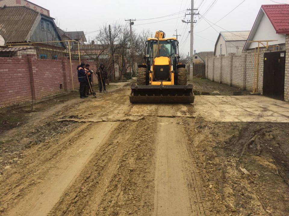 У Антонівці ремонтують дороги