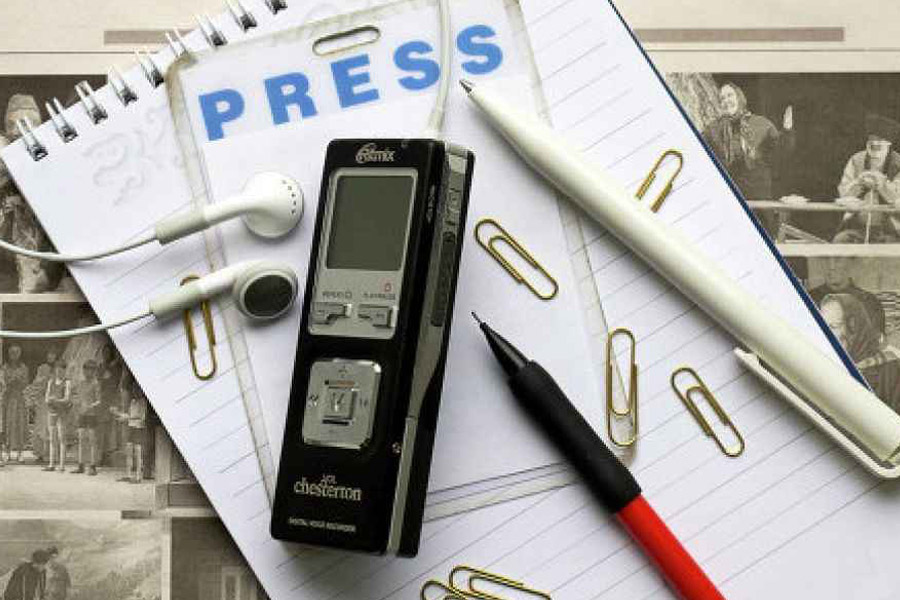 Цьогоріч журналісти Херсонщини можуть позмагатися за вже традиційну премію імені Івана Гайдая й нову - імені Віктора Гридасова