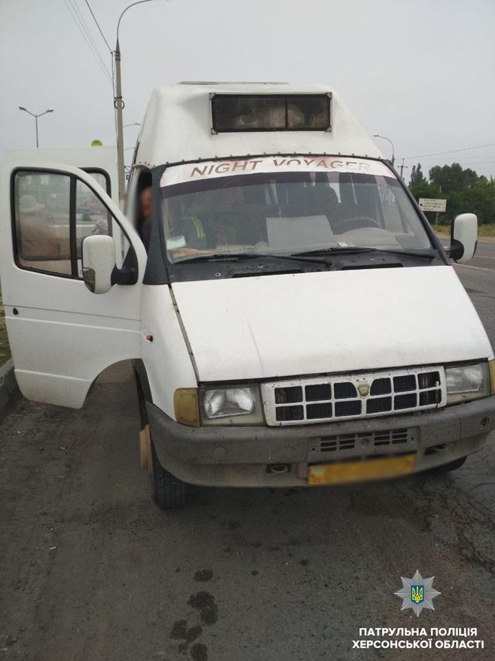 Херсонські патрульні зупинили 