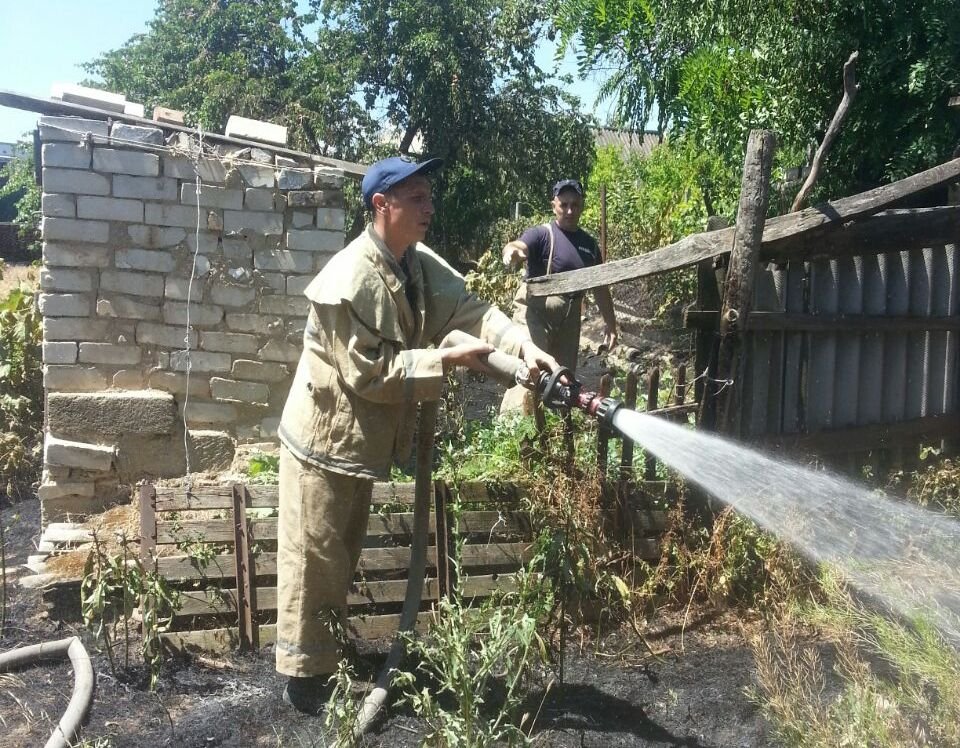 За добу Херсонські рятувальники 18 разів залучалися до гасіння сухостою