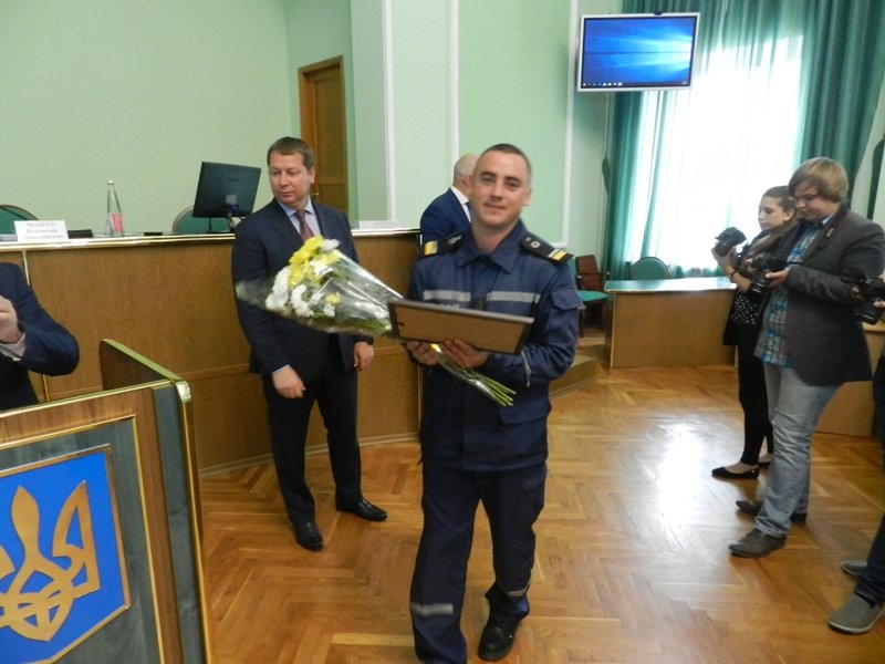 Херсонські рятувальники отримали Подяки голови ОДА за особистий внесок в гасіння лісової пожежі