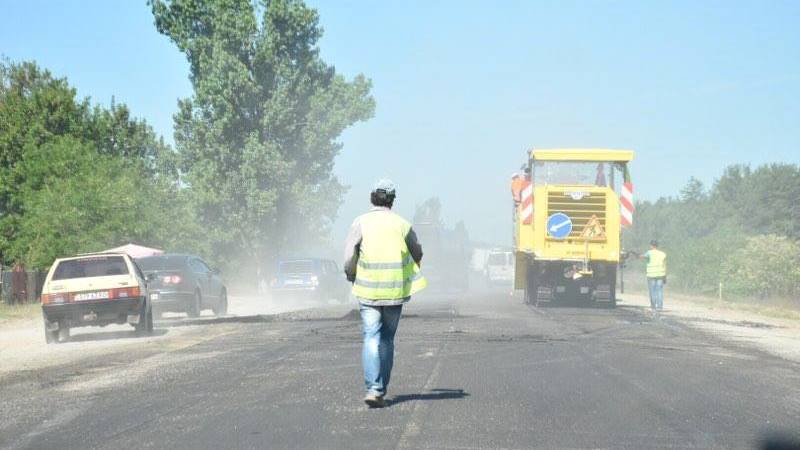 Ще дві відремонтовані дорожні ділянки на Херсонщині - заступник голови ОДА повідомив з Києва гарну новину