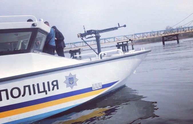 На Херсонщині працівники водної поліції вилучили підроблене посвідчиння судноводія у підприємця