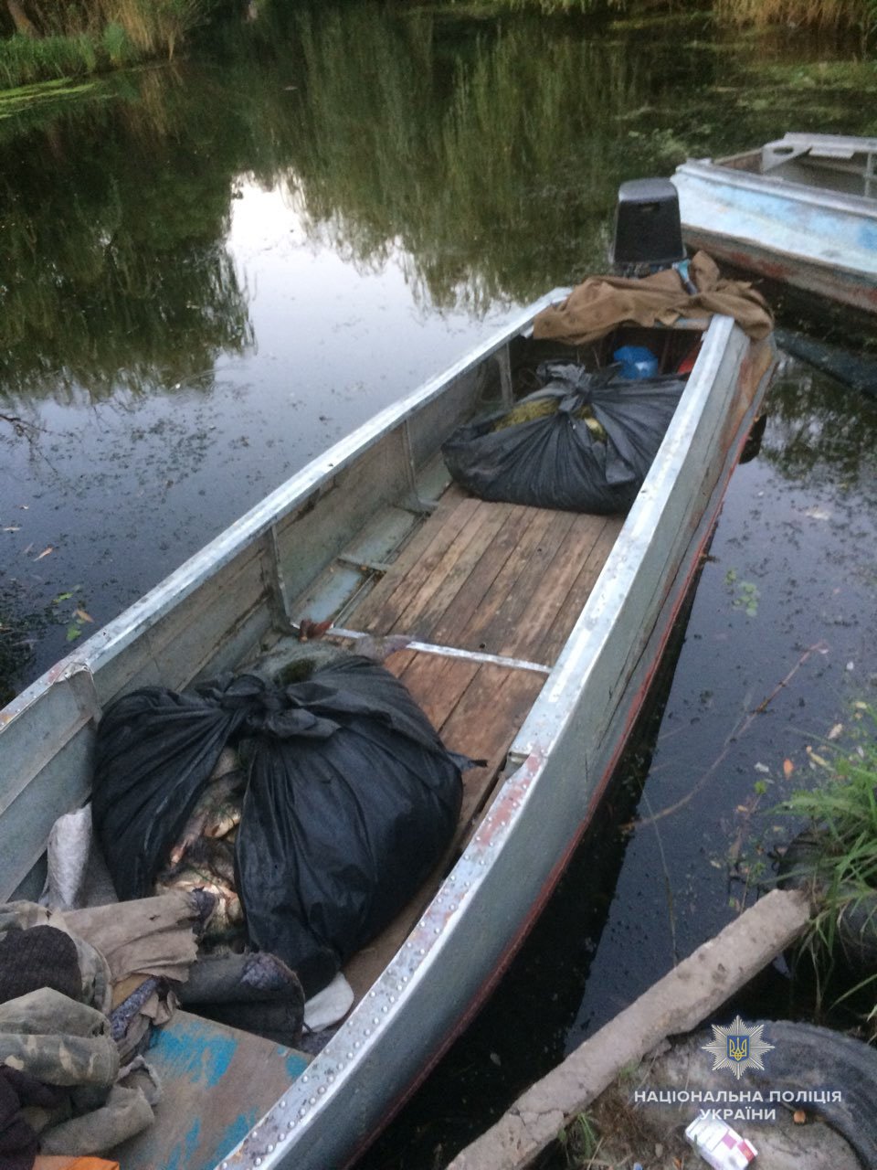 На Херсонщині працівники водної поліції затримали браконьєрів