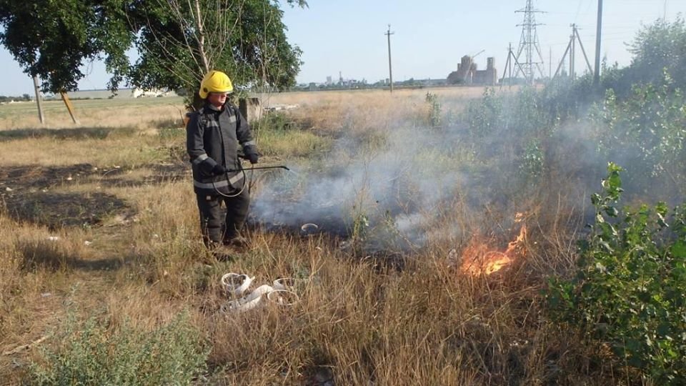 Гарячі будні херсонських пожежників