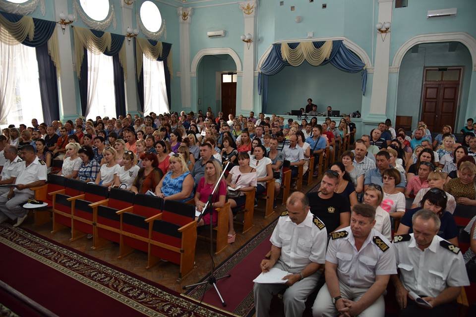 Сьогодні Херсонська державна морська академія зустрічала курсантів-новачків