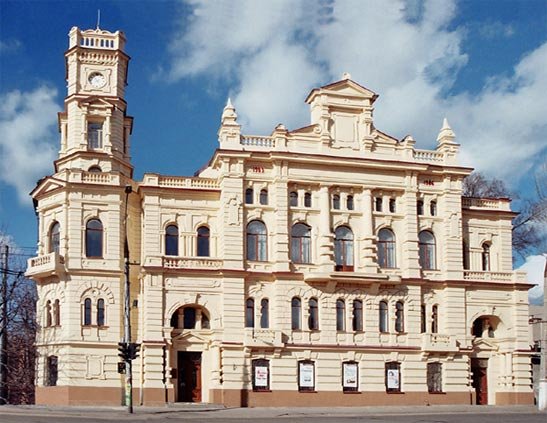 Херсонський художній музей запрошує загадати бажання під бій оновлених курантів