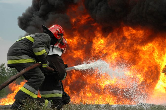 Херсонщина продовжує горіти: цього разу палали Олешки