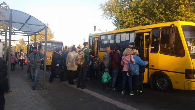 Херсонские маршрутки - всем, кроме власти, давно ясно, что проблема не в цене за проезд