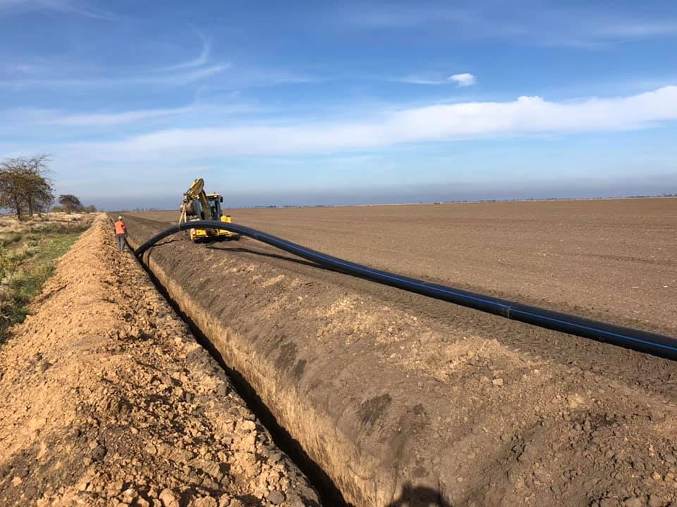 Цьогоріч на поля Херсонщини подано 1,6 мільйона кубометрів води, будівництво зрошувальних систем в області триває