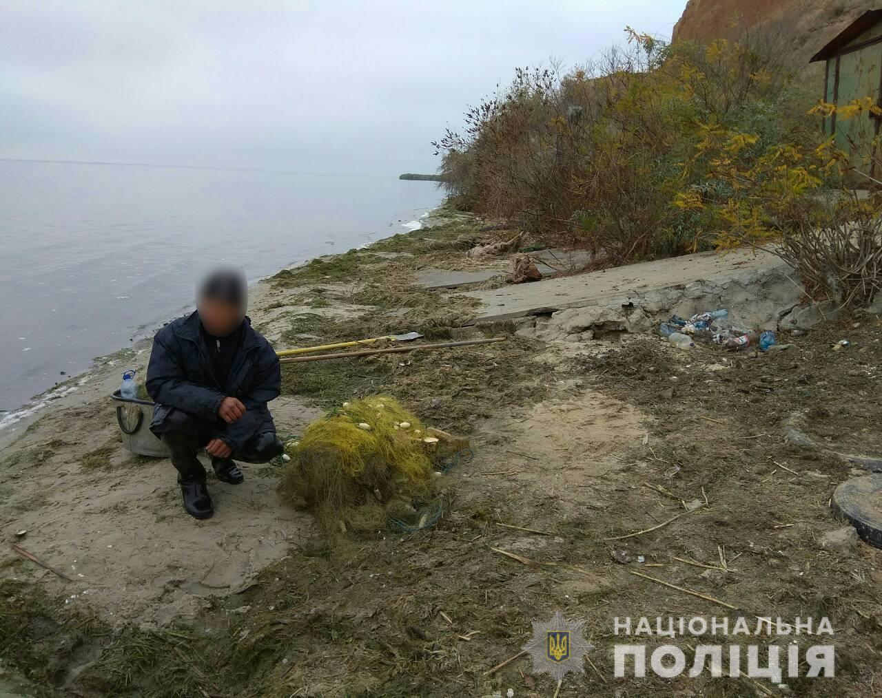 Херсонська водна поліція попередила браконьєрство в заповідній зоні