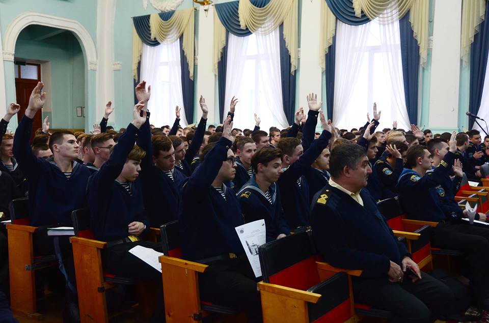 Вдалий крок у щасливе майбутнє: курсанти ХДМА зустрілися з представниками однієї з найпрестижніших морських компаній (ФОТО)