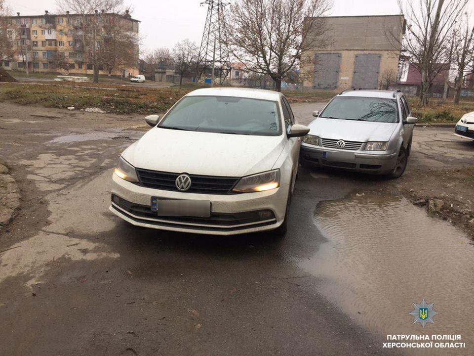 Нетверезий водій спричинив ДТП  і отримав від херсонських патрульних четвертий протокол