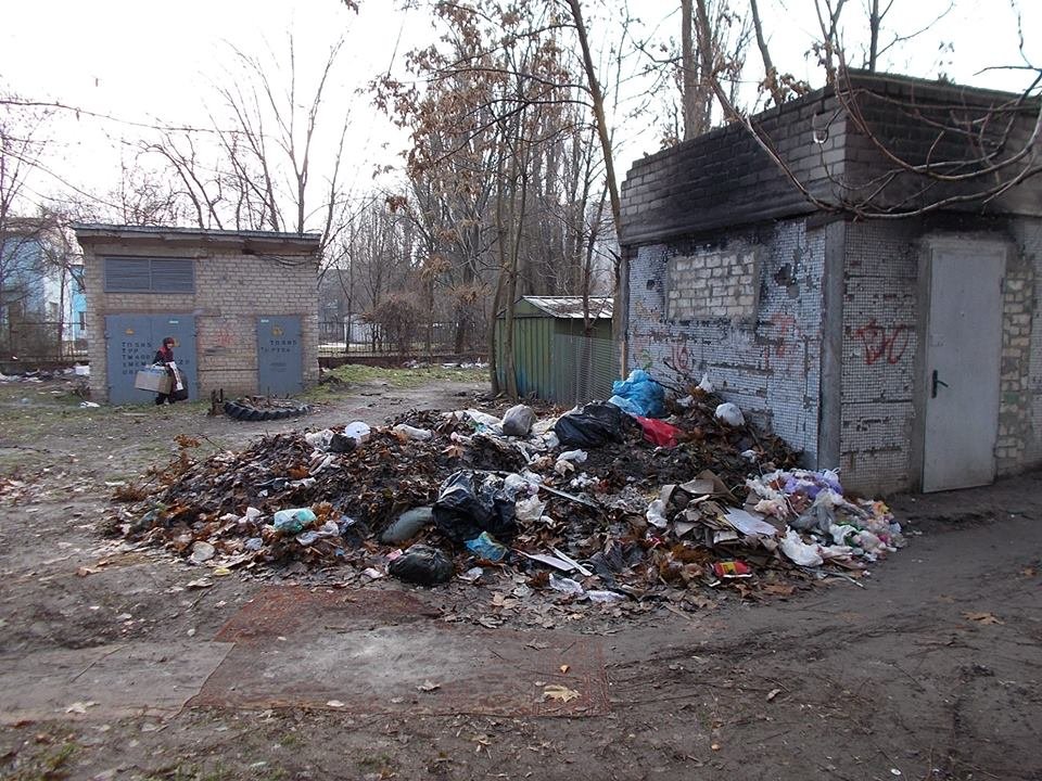 На одне стихійне звалище менше - у Херсоні боряться за чисте місто