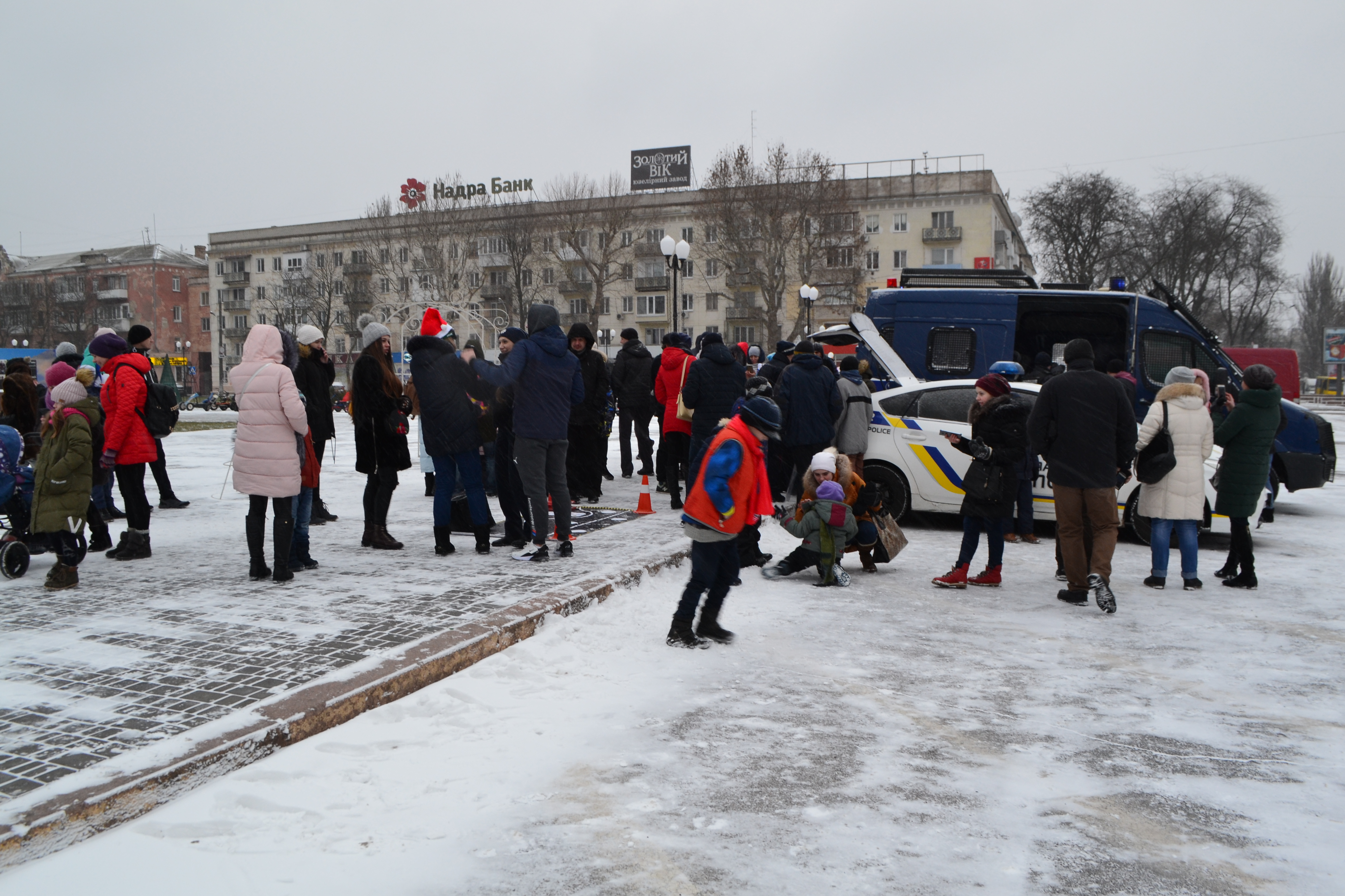 Херсонська малеча провела незабутнє Різдво разом з копами (ФОТОРЕПОРТАЖ)