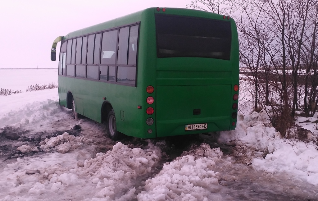 Знову автобус, знову з`їхав - тепер у Генічеському районі