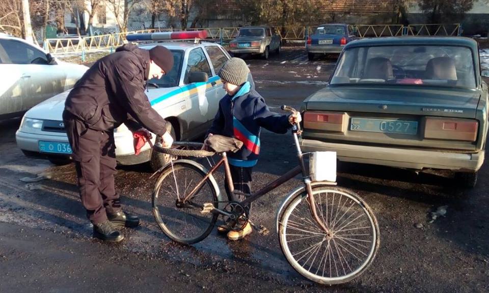 Поліція завжди виручить - тепер це точно знає маленький Сергійко з Верхнього Рогачика