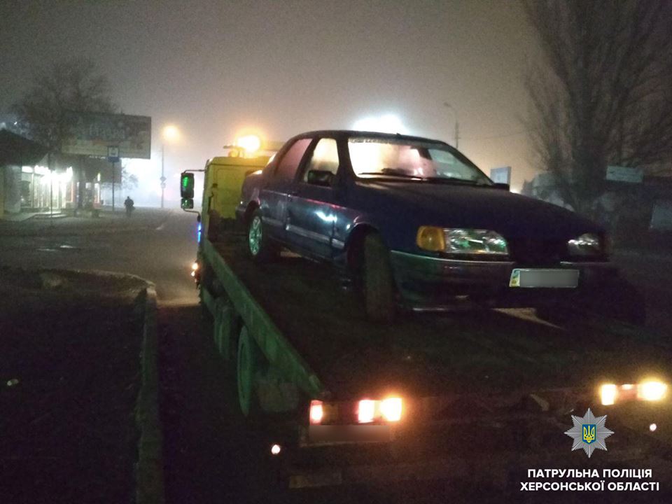 У Херсоні нетверезий водій хотів заробити грошей через мобільний додаток