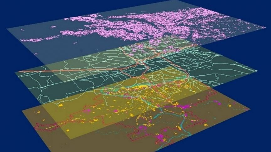 Херсонцы удивлены уже не первый день кружащим над городом 