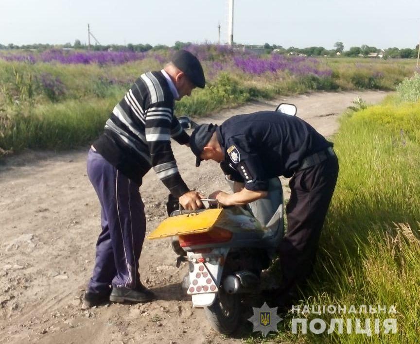 Один день з життя дільничних офіцерів поліції на Херсонщині (ФОТО)