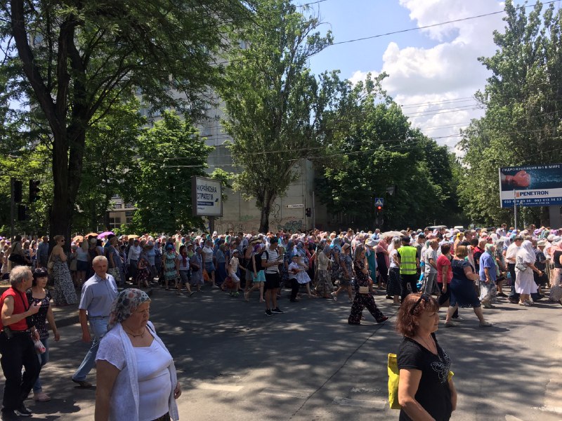 В Херсоне состоялся многолюдный крестный ход с Касперовской иконой Божией Матери (ВИДЕО)