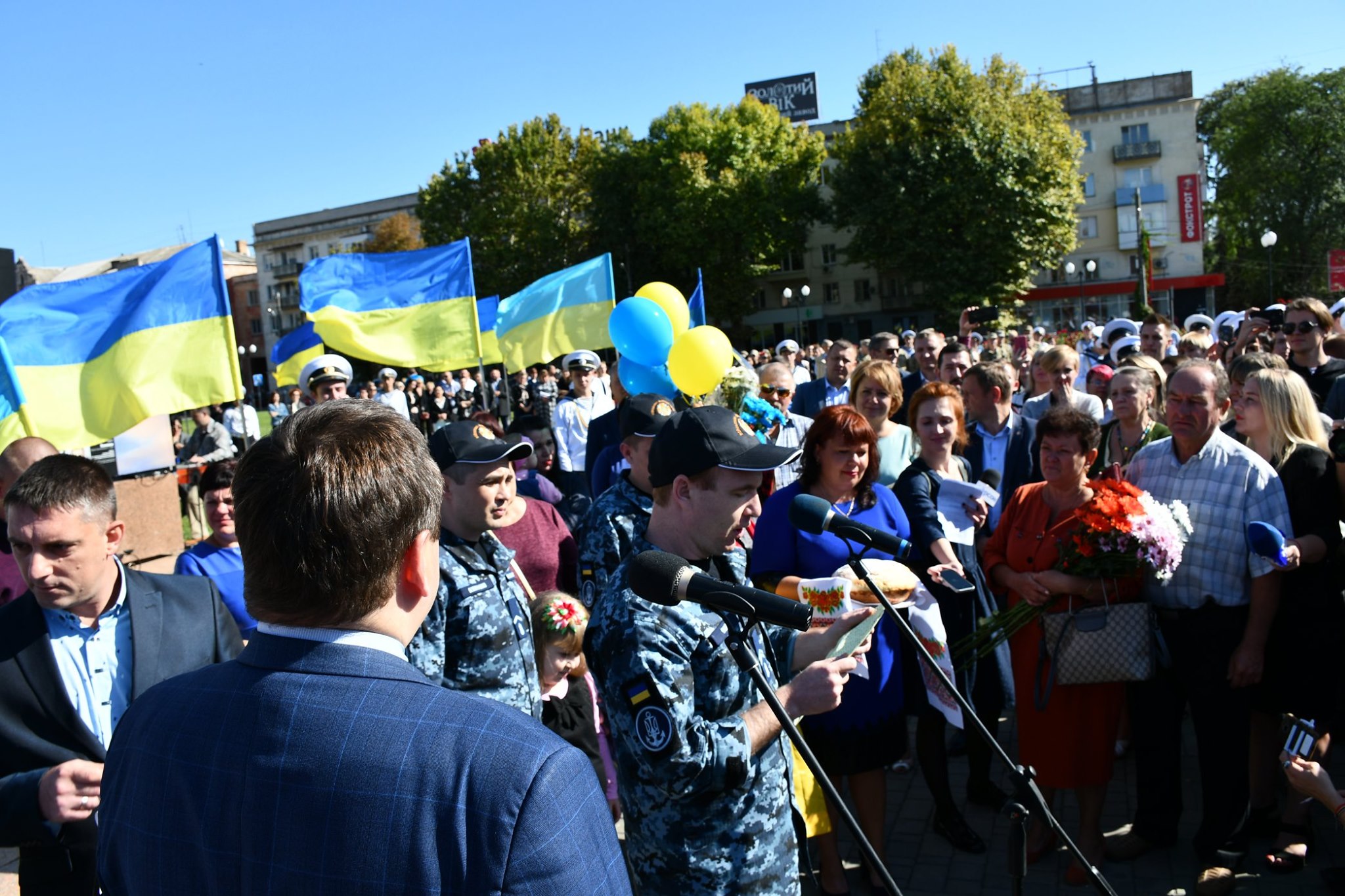 Курсанти Херсонської державної морської академії  підтримали колег з героїчною долею