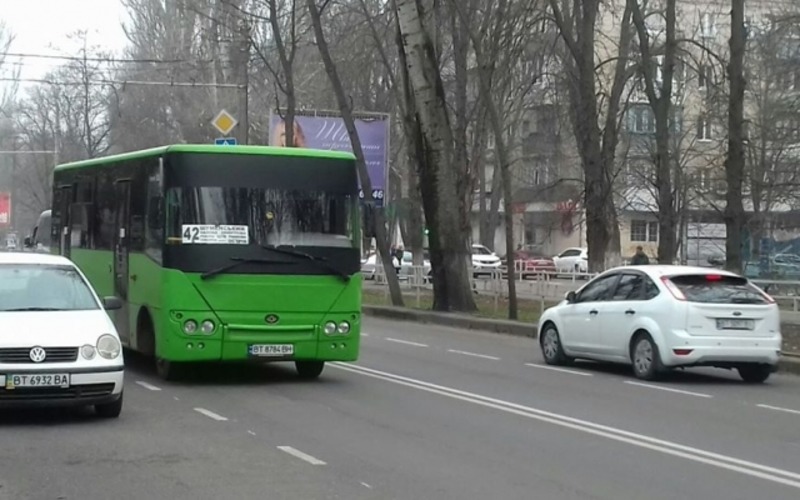 У Херсоні припинив свою роботу  один з міських маршрутів, пропрацювавши лише місяць