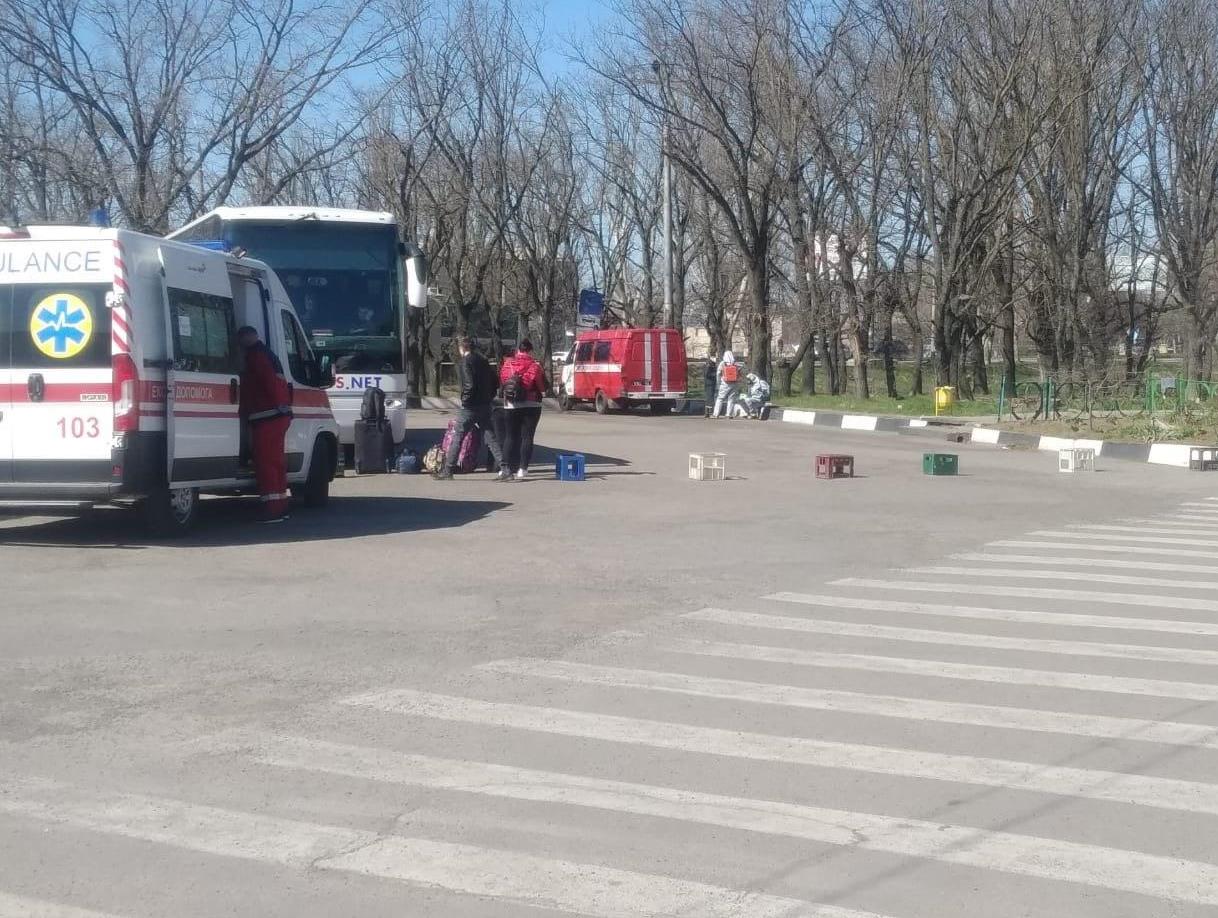 «У херсонців, яких привезли з Італії, не виявили зовнішніх ознак коронавірусу», - Віктор Короленко