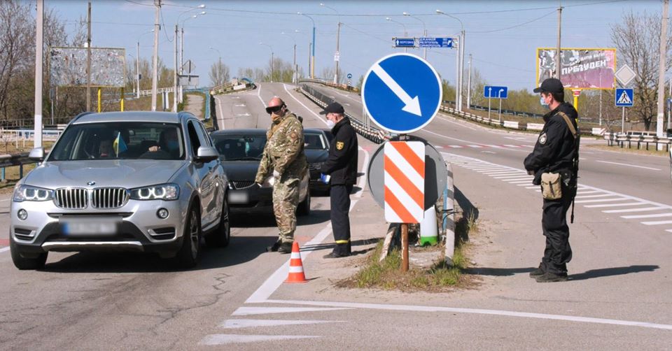 На Херсонщині поліцейські склали 260 адміністративних протоколів на порушників карантину