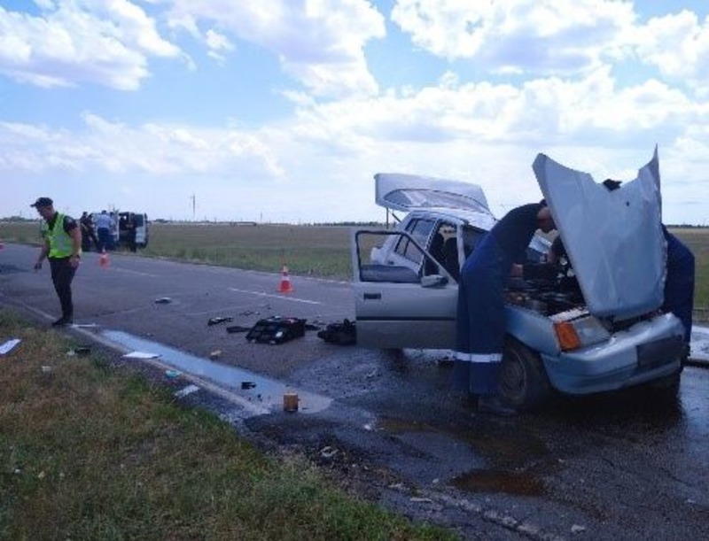 На Херсонщині у смертельній ДТП загинуло 3 людей, - поліція