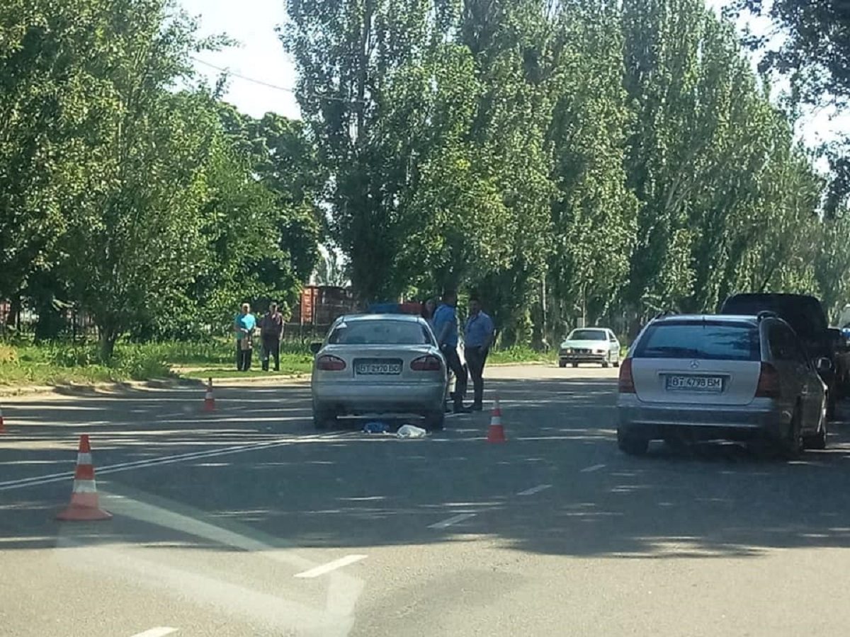 В Херсоне под колесами автомобиля погибла женщина-пешеход, - ВИДЕО